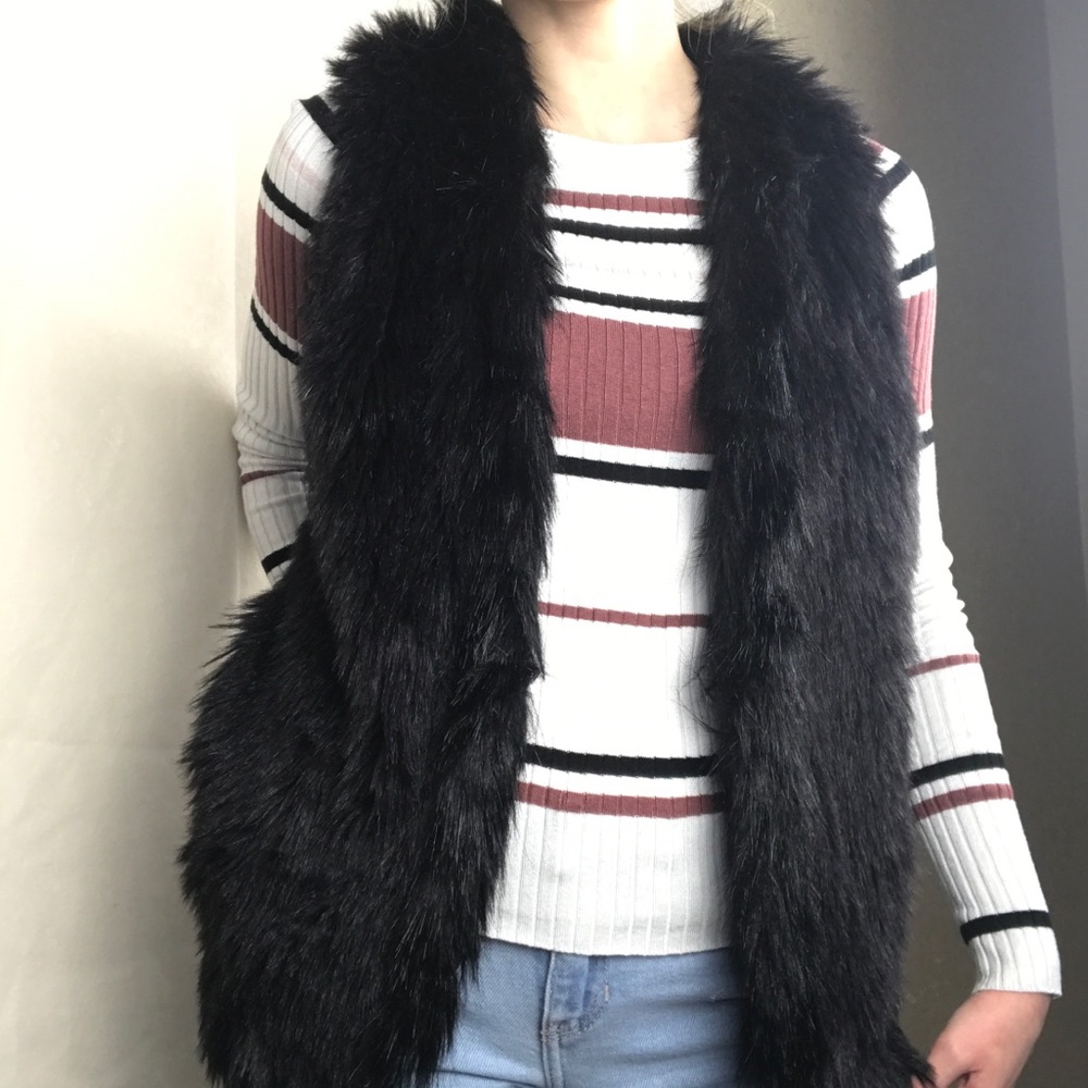 TopShop Faux Fur Vest w/ Pockets